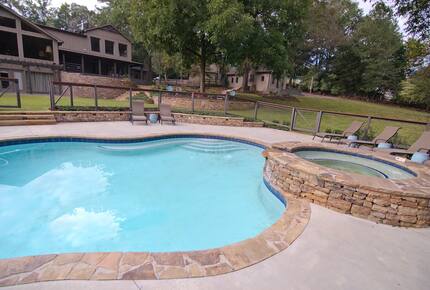 Ark on Lake Lanier - Gainesville, Georgia