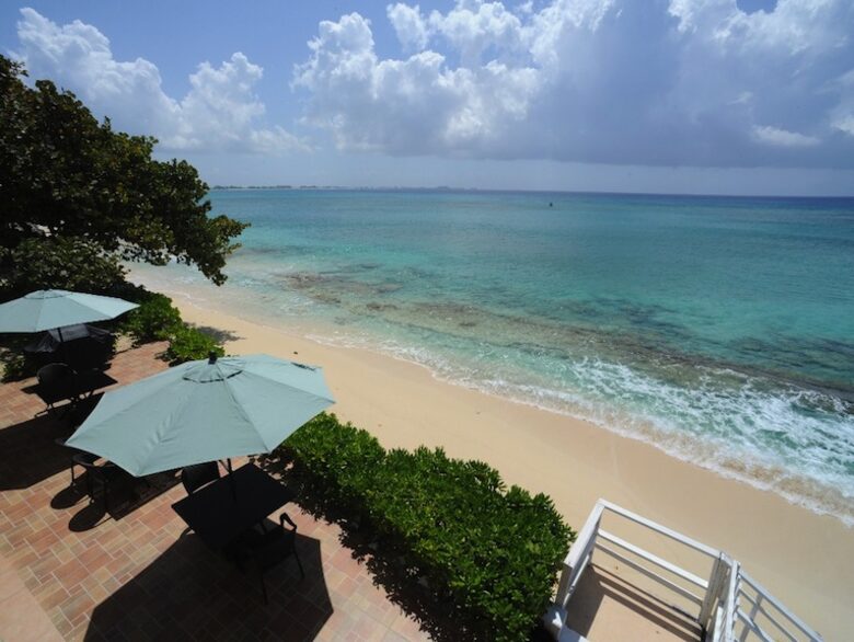 Boggy Sand Villa - West Bay, Cayman Islands
