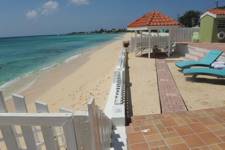 Boggy Sand Villa - West Bay, Cayman Islands