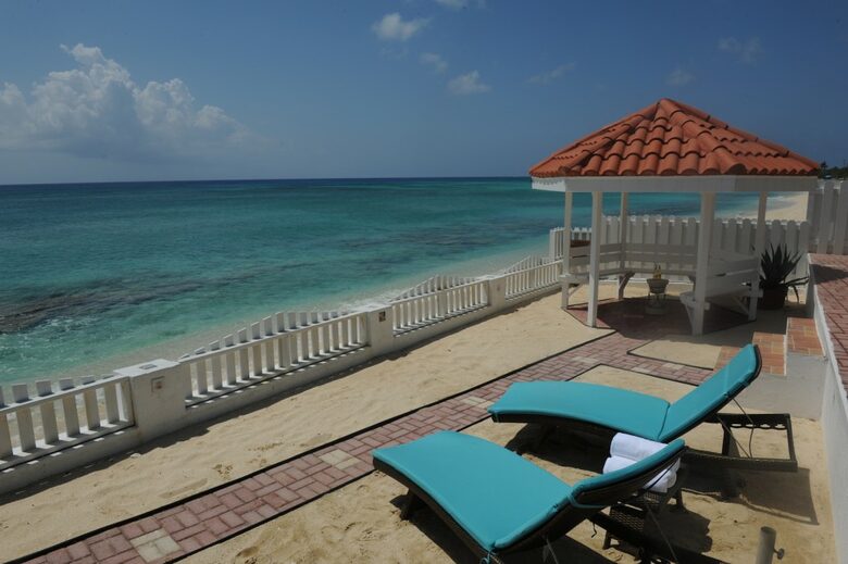 Boggy Sand Villa - West Bay, Cayman Islands
