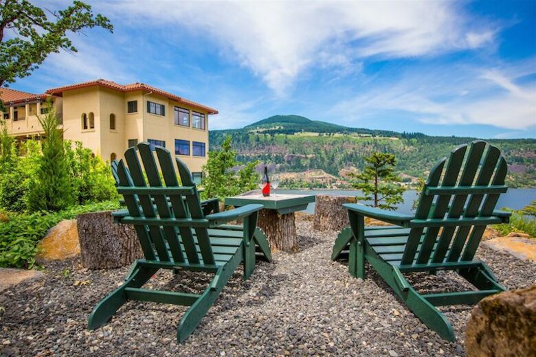 Columbia Cliff Villas - Penthouse Suite - Hood River, Oregon