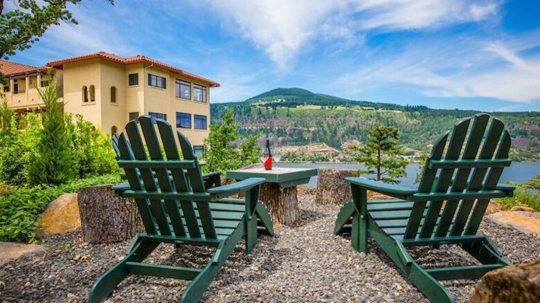 Columbia Cliff Villas - Villa Suite - Hood River, Oregon