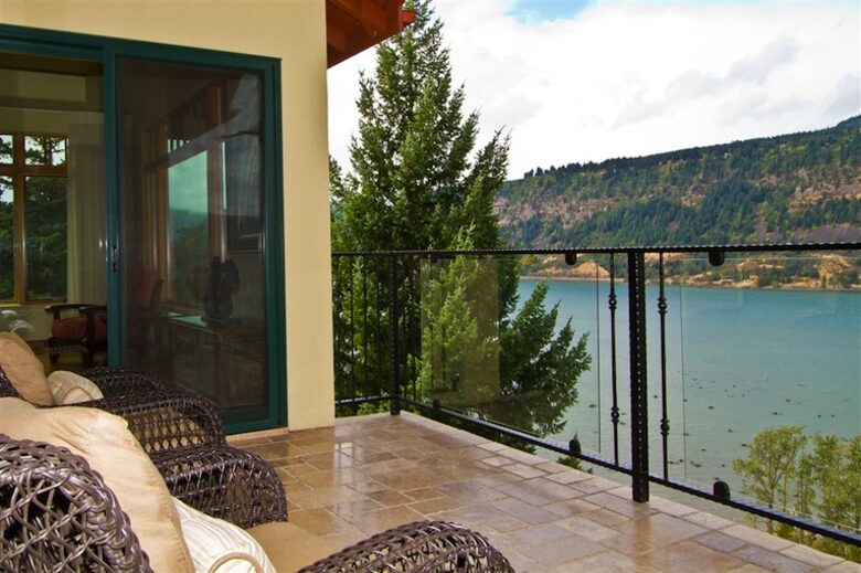 Columbia Cliff Villas - Villa Suite - Hood River, Oregon