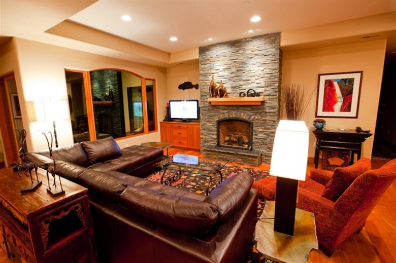 Columbia Cliff Villas - Villa Suite - Hood River, Oregon