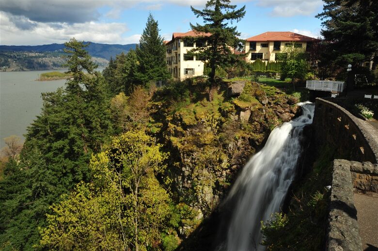 Columbia Cliff Villas - Penthouse Suite - Hood River, Oregon