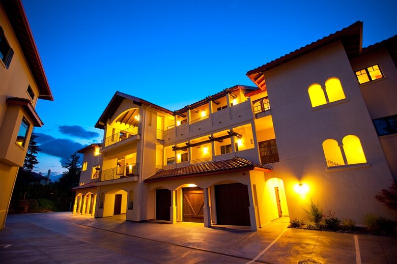 Columbia Cliff Villas - Penthouse Suite - Hood River, Oregon