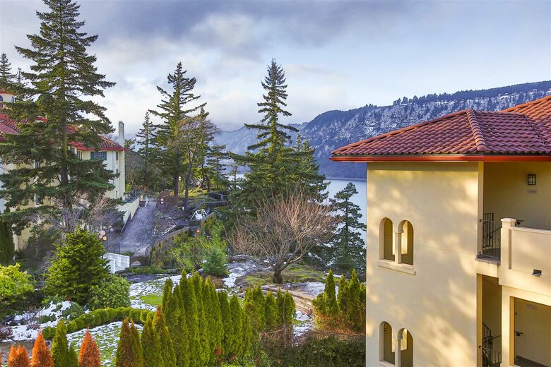 Columbia Cliff Villas - Penthouse Suite - Hood River, Oregon