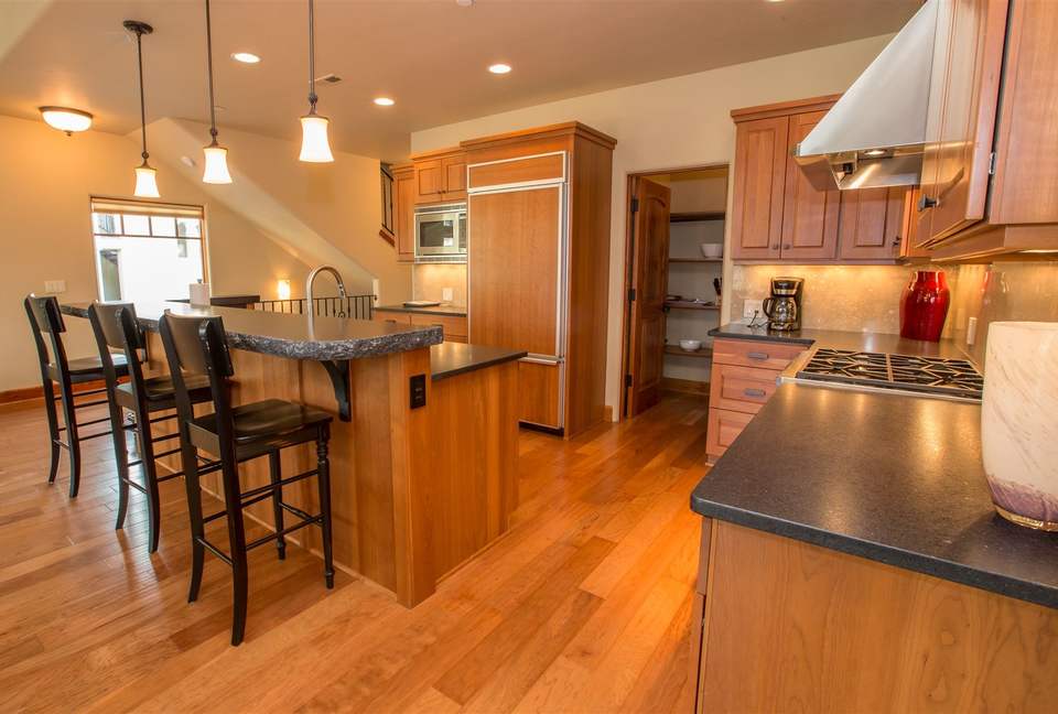 Columbia Cliff Villas - 3 Bedroom Pinnacle Suite - Hood River, Oregon