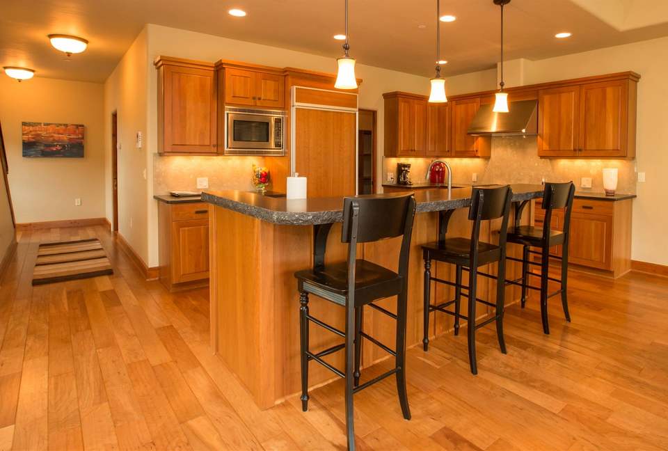 Columbia Cliff Villas - 3 Bedroom Pinnacle Suite - Hood River, Oregon