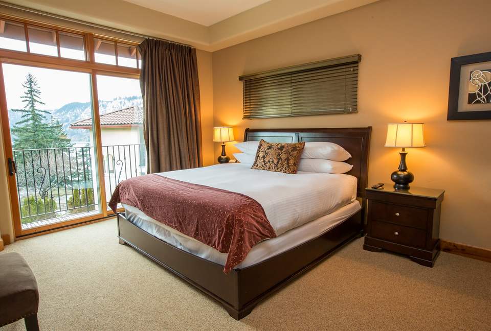 Columbia Cliff Villas - 3 Bedroom Pinnacle Suite - Hood River, Oregon