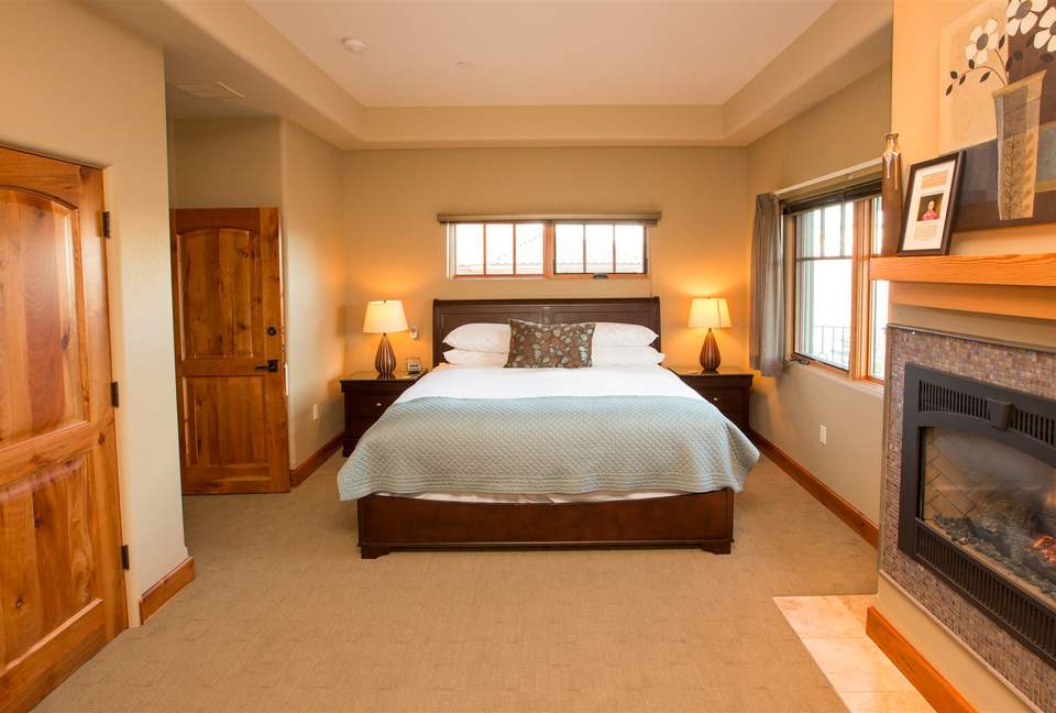 Columbia Cliff Villas - 3 Bedroom Pinnacle Suite - Hood River, Oregon