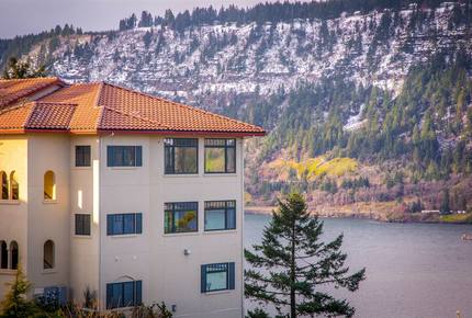 Columbia Cliff Villas - 2 Bedroom Pinnacle Suite - Hood River, Oregon