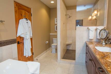 Columbia Cliff Villas - Penthouse Suite - Hood River, Oregon