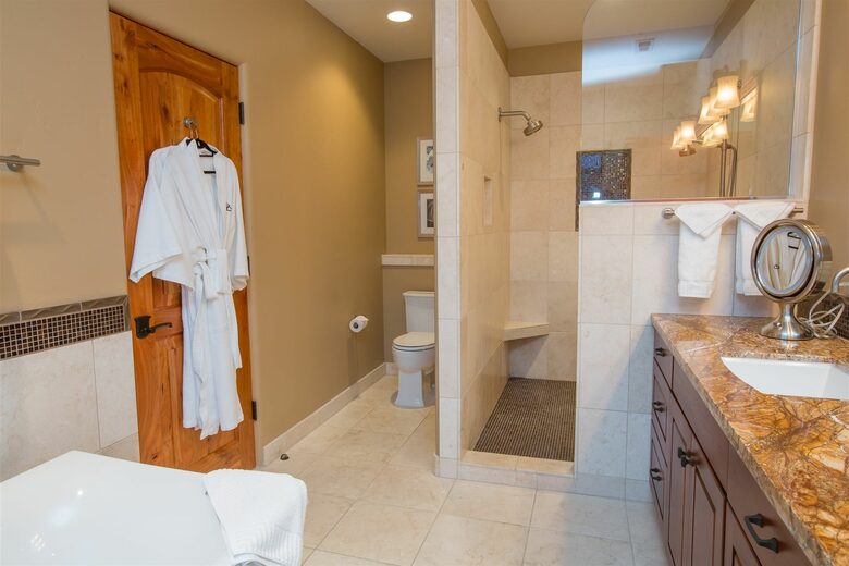 Columbia Cliff Villas - Penthouse Suite - Hood River, Oregon