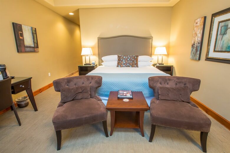 Columbia Cliff Villas - Penthouse Suite - Hood River, Oregon