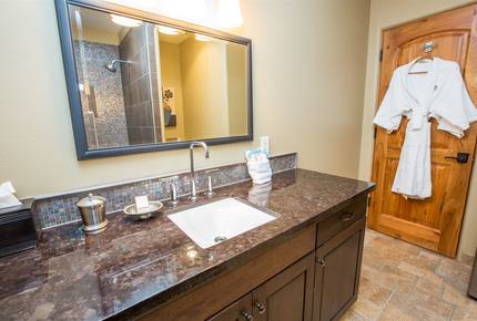 Columbia Cliff Villas - Penthouse Suite - Hood River, Oregon