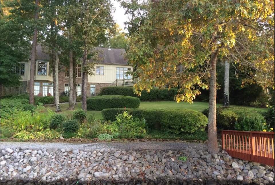 The Lake House near Talladega - Alpine, Alabama