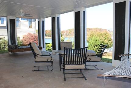 Tranquil Mountain Lake Home with Breathtaking Views - Hiawassee, Georgia