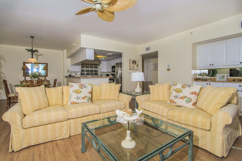 Sea Chase Naples Oceanfront Getaway - Naples, Florida