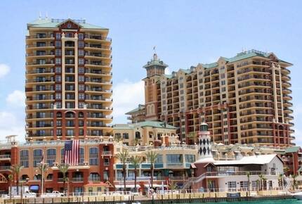 Emerald Grande at HarborWalk Village - 3 Bedroom - Destin, Florida