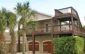 Coconut Grove - Frangista Beach - Destin, Florida