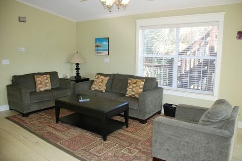 Coconut Grove - Frangista Beach - Destin, Florida