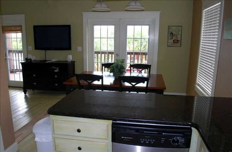 Coconut Grove - Frangista Beach - Destin, Florida