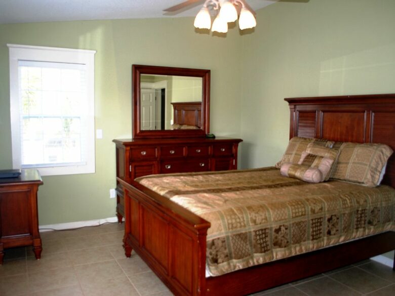 Coconut Grove - Frangista Beach - Destin, Florida