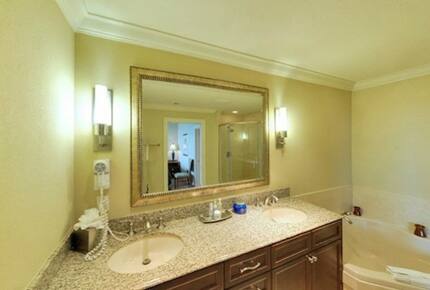 Emerald Grande at HarborWalk Village - 3 Bedroom Deluxe - Destin, Florida