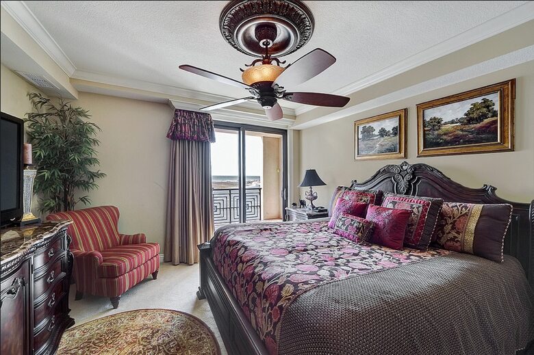 Emerald Grande at HarborWalk Village - 3 Bedroom - Destin, Florida