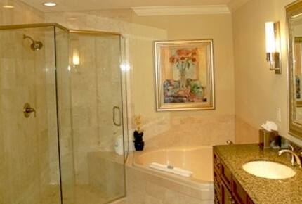 Emerald Grande at HarborWalk Village - 3 Bedroom - Destin, Florida