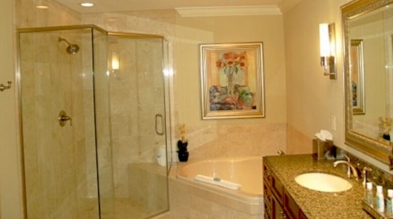 Emerald Grande at HarborWalk Village - 3 Bedroom - Destin, Florida