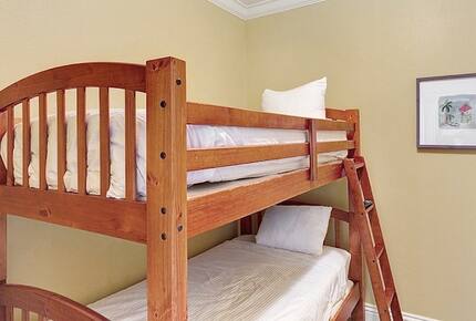 Emerald Grande at HarborWalk Village - 4 Bedroom - Destin, Florida