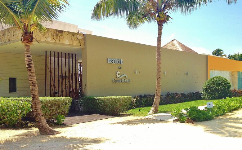 Designer Golf Course Retreat - Playa Del Carmen, Mexico