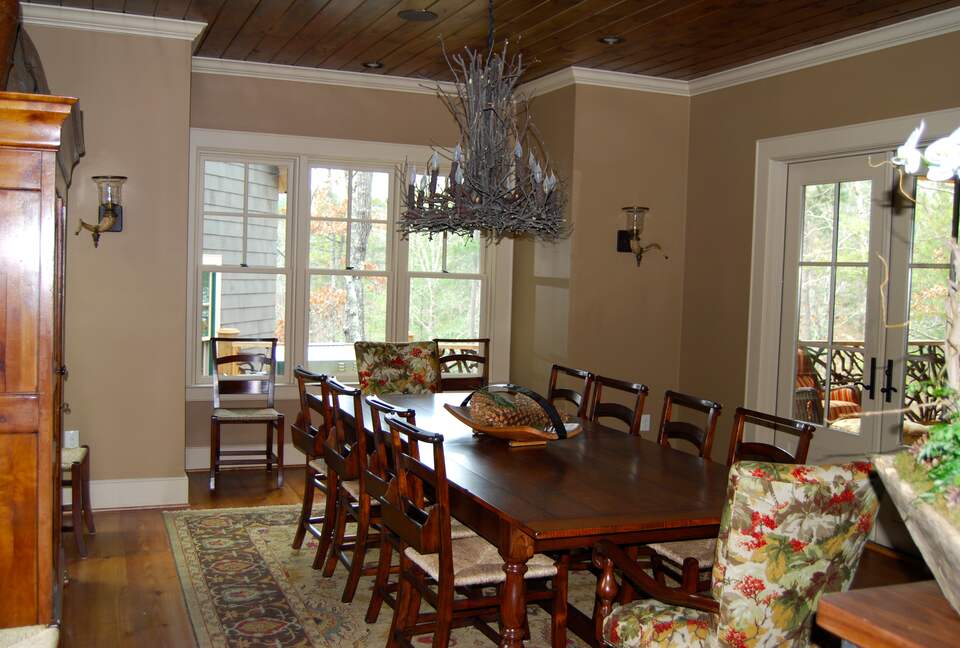 Rustic Retreat on Lake Keowee - Salem, South Carolina