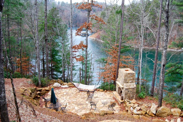 Rustic Retreat on Lake Keowee - Salem, South Carolina