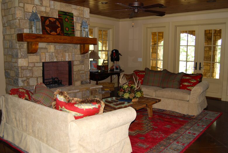 Rustic Retreat on Lake Keowee - Salem, South Carolina