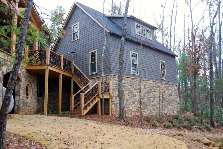 Rustic Retreat on Lake Keowee - Salem, South Carolina