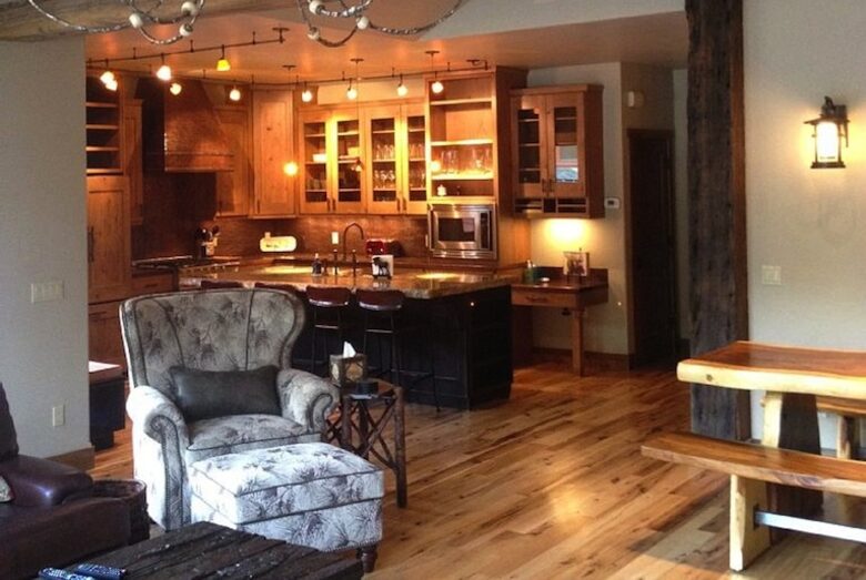 Moose Jaw Mountain Home - Whitefish, Montana