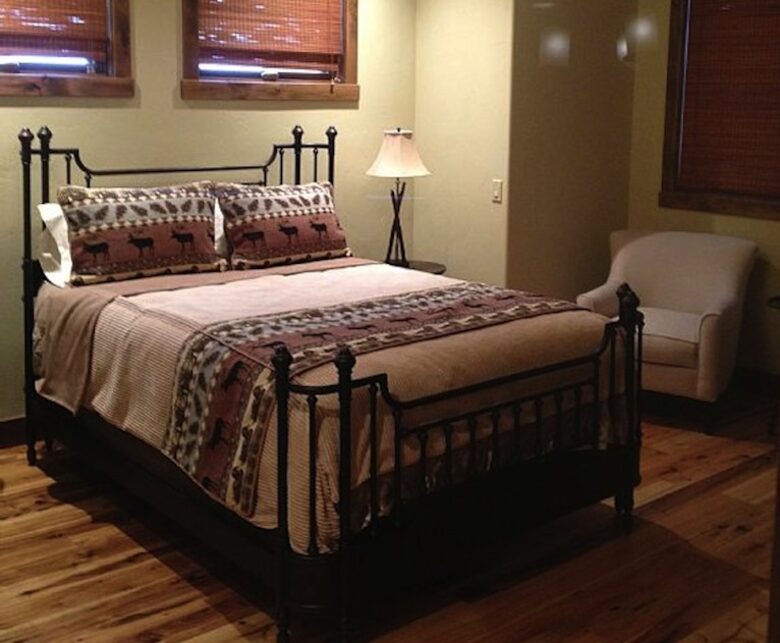 Moose Jaw Mountain Home - Whitefish, Montana