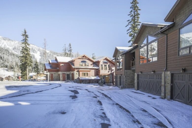 Moose Jaw Mountain Home - Whitefish, Montana