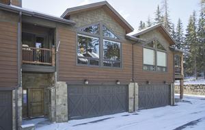 Moose Jaw Mountain Home - Whitefish, Montana