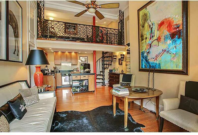 "Vieux Carre" French Quarter Flat with Private Courtyard - New Orleans, Louisiana
