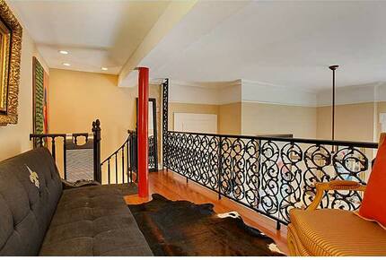 "Vieux Carre" French Quarter Flat with Private Courtyard - New Orleans, Louisiana
