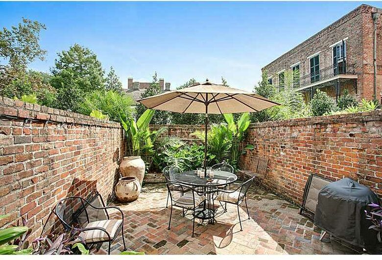 "Vieux Carre" French Quarter Flat with Private Courtyard - New Orleans, Louisiana