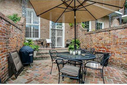 "Vieux Carre" French Quarter Flat with Private Courtyard - New Orleans, Louisiana