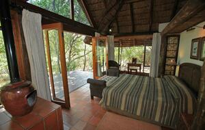 Big Five Game Lodge Tsheshepe - Vaalwater, South Africa