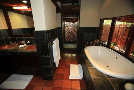 Big Five Game Lodge Tsheshepe - Vaalwater, South Africa