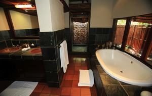 Big Five Game Lodge Tsheshepe - Vaalwater, South Africa