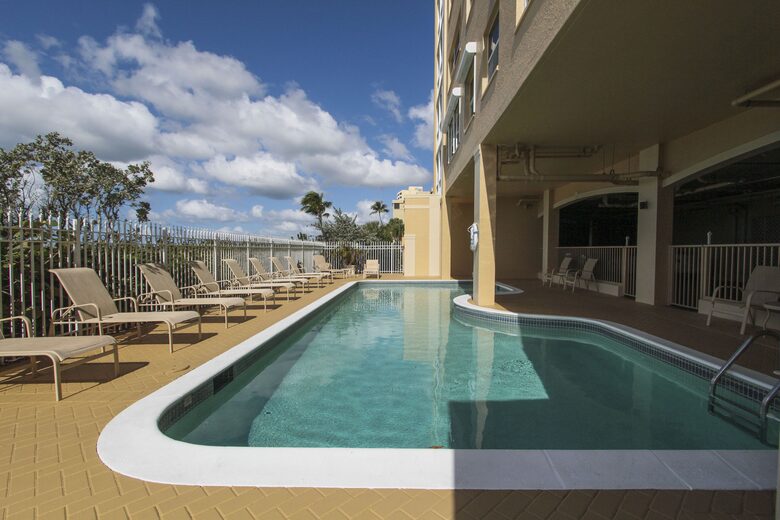 Sea Chase Naples Oceanfront Getaway - Naples, Florida